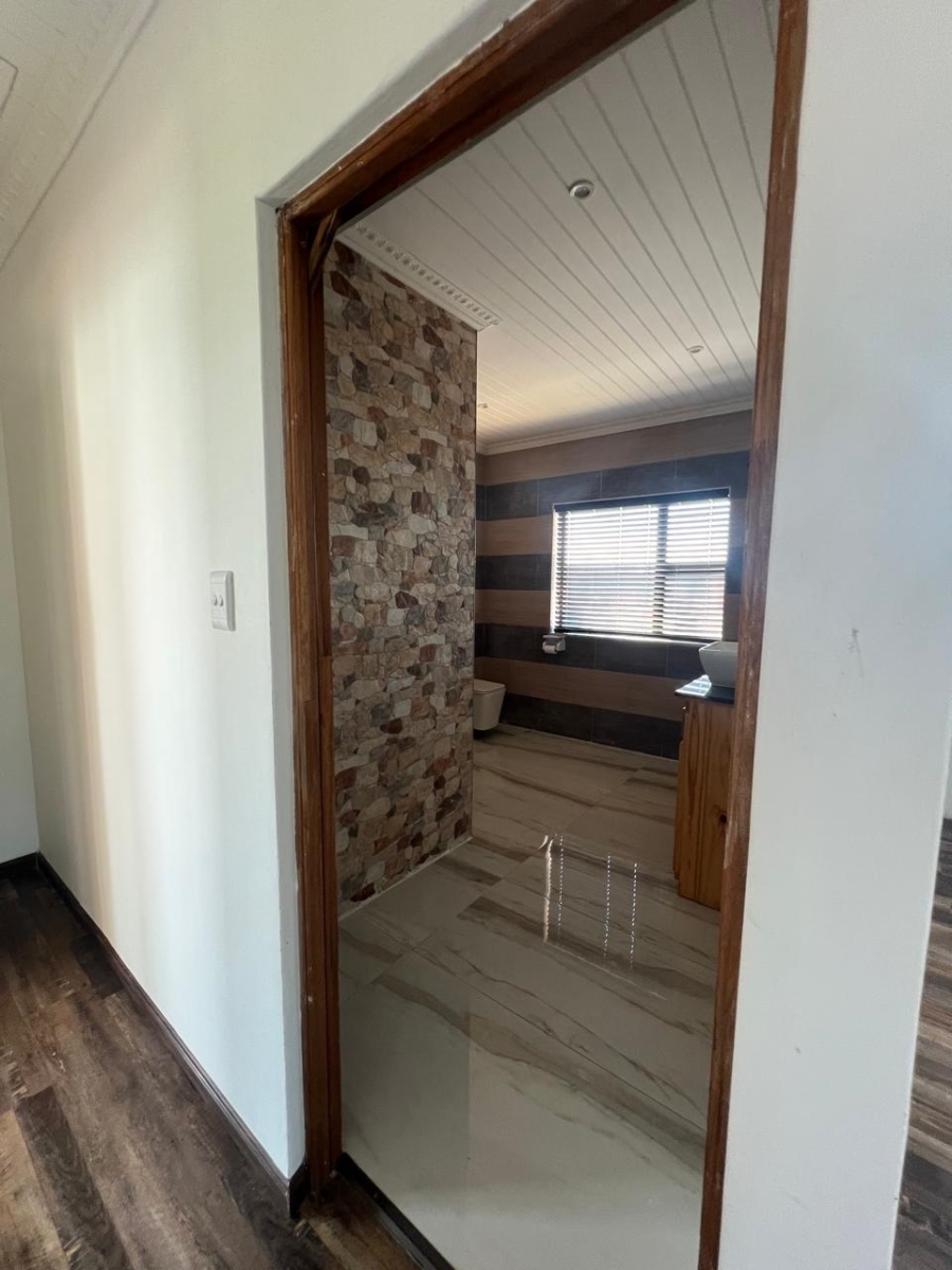 5 Bedroom Property for Sale in Royalston Residential Estate and Wildlife Reserve Eastern Cape